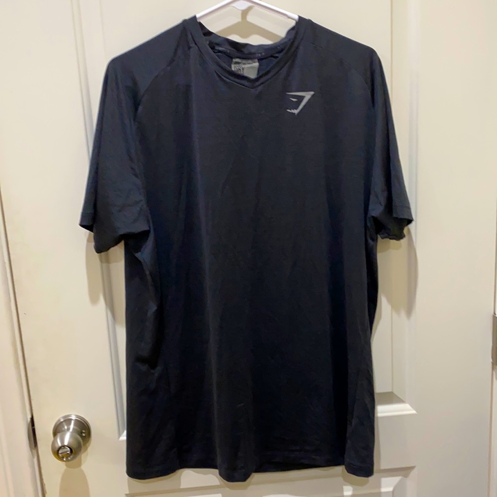 Gymshark men’s form fitting shirt - v neck